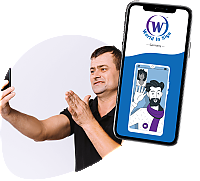 Mann hält sein Handy und macht eine Gebärde, rechts daneben ist ein Handydisplay mit der App dargestellt